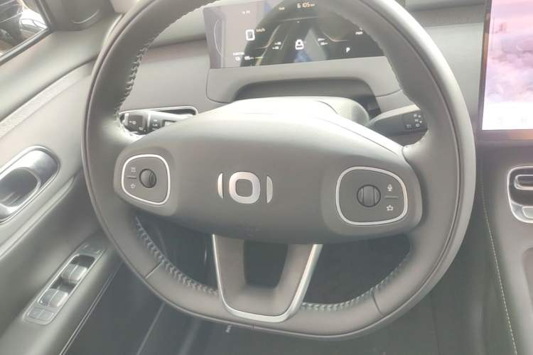 Used CHANGAN NEVO Q05 2026 Model 506 Max Steering Wheel