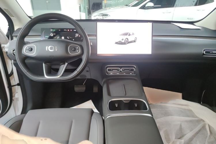 Used CHANGAN NEVO Q05 2026 Model 405Air Center Console