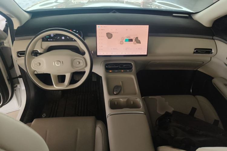 Used CHANGAN NEVO Q05 2026 Model 506 Max Center Console
