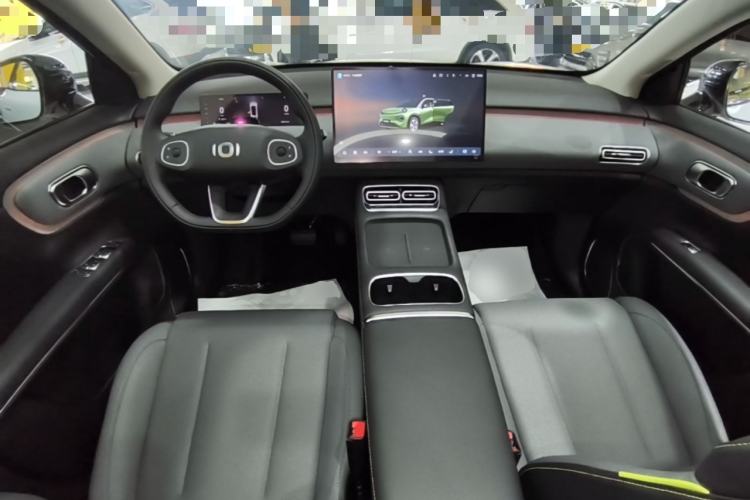 Used CHANGAN NEVO Q05 2026 Model 506 Laser Ultra+ Center Console