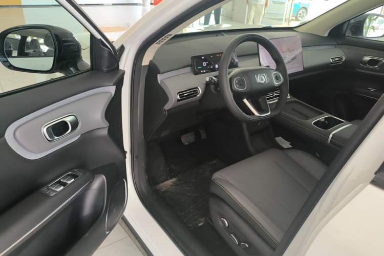 Used CHANGAN NEVO Q05 2026 Model 405Max Driver Seat