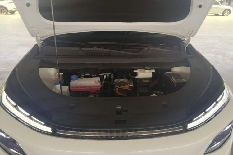 Used CHANGAN NEVO Q05 2026 Model 506 Max Engine Bay