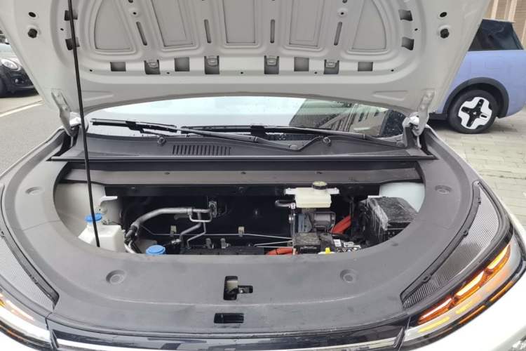 Used CHANGAN NEVO Q05 2026 Model 405Max Engine Bay