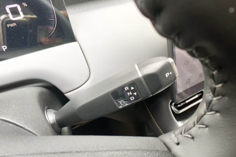 Used CHANGAN NEVO Q05 2026 Model 405Air Gear Lever