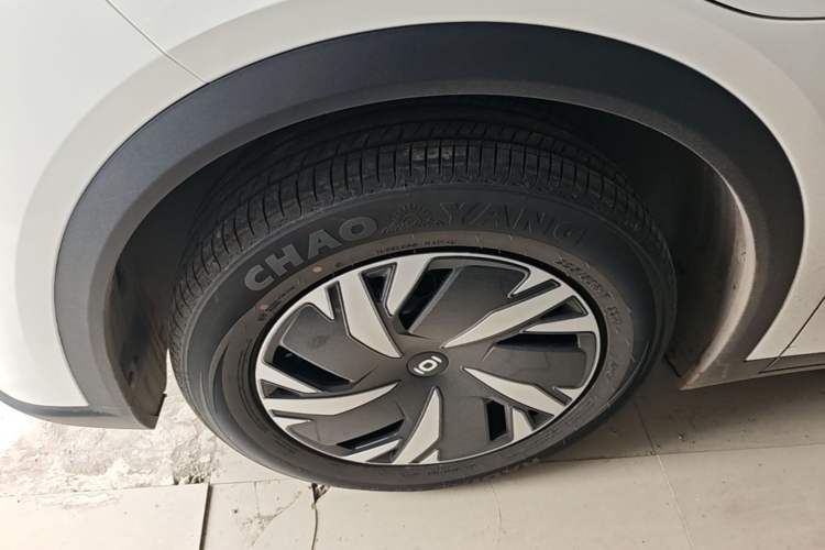 Used CHANGAN NEVO Q05 2026 Model 405Air Left Front Wheel Hub