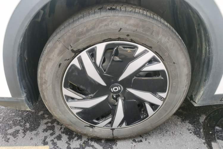 Used CHANGAN NEVO Q05 2026 Model 405Air Left Front Wheel Hub