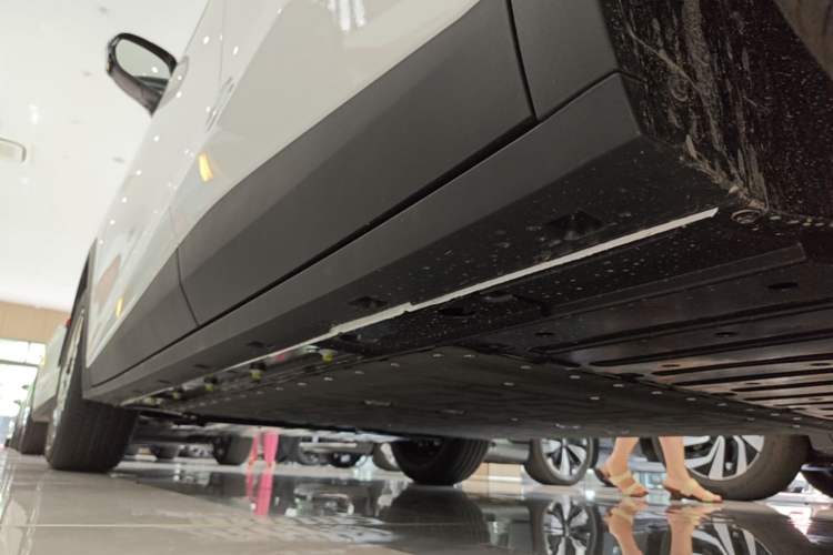 Used CHANGAN NEVO Q05 2026 Model 405Air Left Side Sill