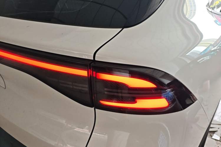 Used CHANGAN NEVO Q05 2026 Model 405Air Right Rear Taillight