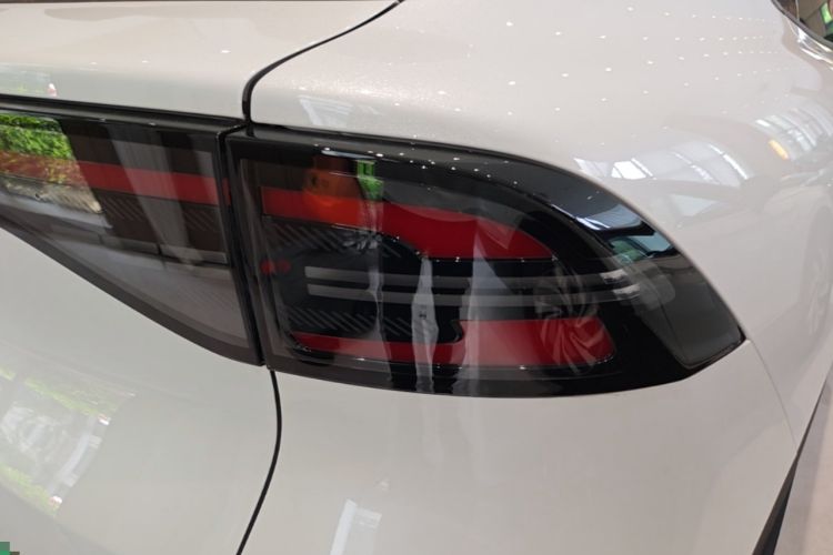 Used CHANGAN NEVO Q05 2026 Model 405Air Right Rear Taillight