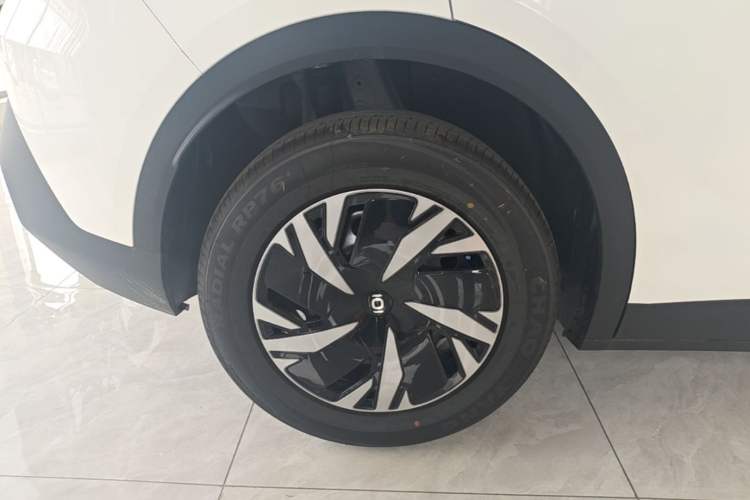 Used CHANGAN NEVO Q05 2026 Model 405Air Right Rear Wheel Hub