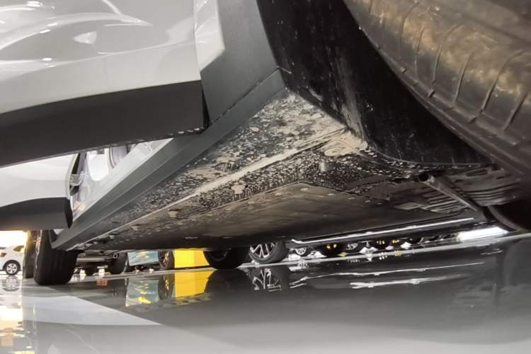 Used CHANGAN NEVO Q05 2026 Model 506 Laser Ultra+ Right Side Sill