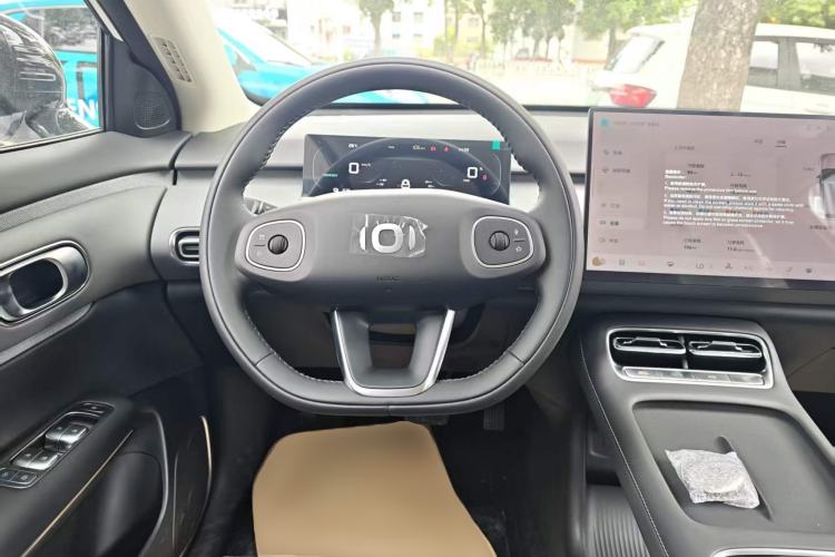 Used CHANGAN NEVO Q05 2026 Model 405Air Steering Wheel