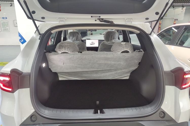 Used CHANGAN NEVO Q05 2026 Model 405Air Trunk
