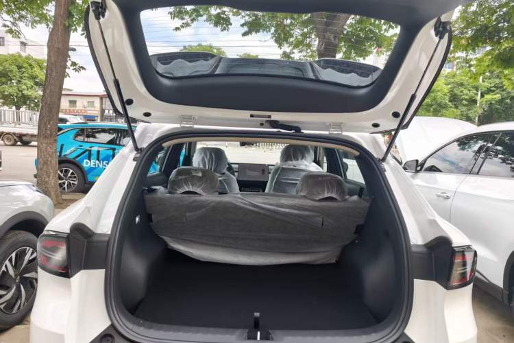 Used CHANGAN NEVO Q05 2026 Model 405Air Trunk