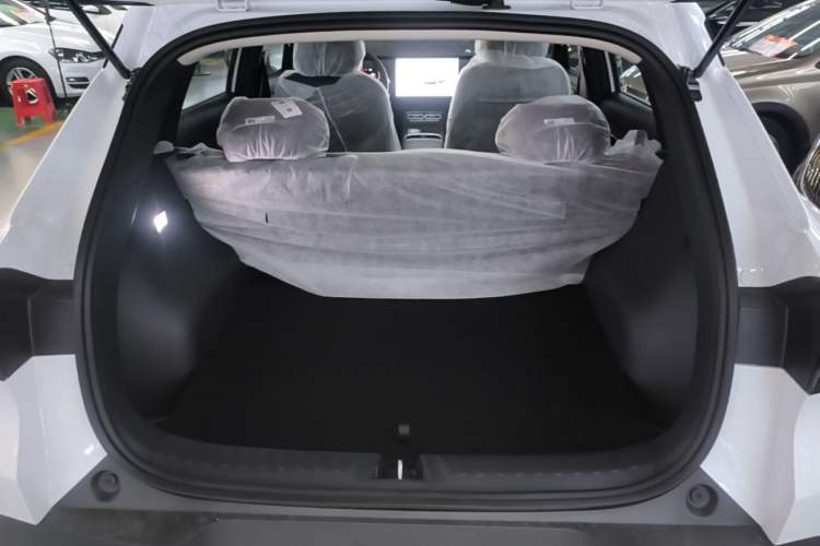 Used CHANGAN NEVO Q05 2026 Model 405Air Trunk