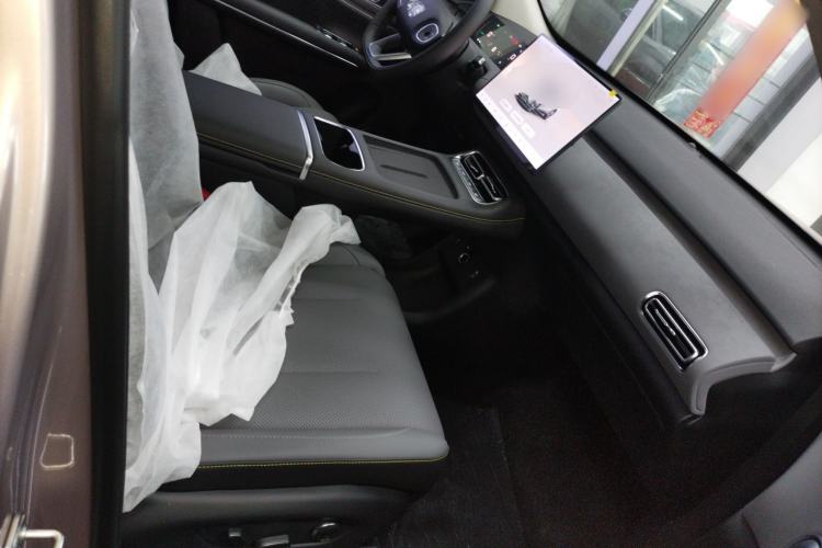Used CHANGAN NEVO Q05 2026 Model 506 Max Right Front Seat