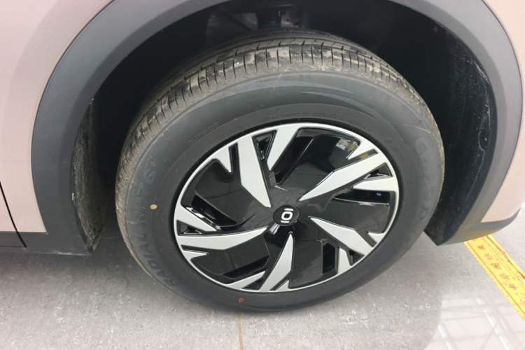 Used CHANGAN NEVO Q05 2026 Model 405Max Right Rear Wheel Hub