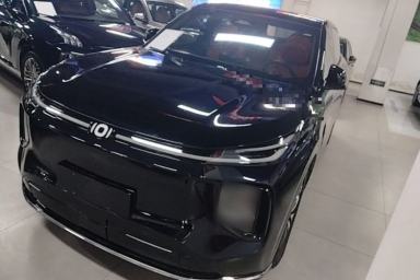 Used CHANGAN NEVO Q07 2025 215 Flagship PLUS