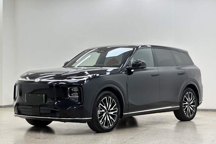 CHANGAN NEVO Q07 2025 215 Flagship Edition