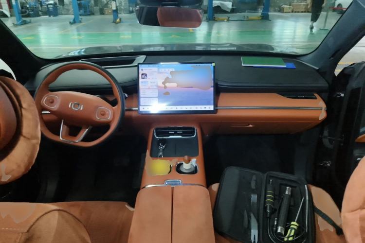 Used CHANGAN NEVO Q07 2025 145 Prestige Edition Center Console