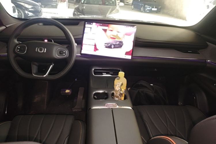 Used CHANGAN NEVO Q07 2025 Model 215 Laser Flagship Center Console