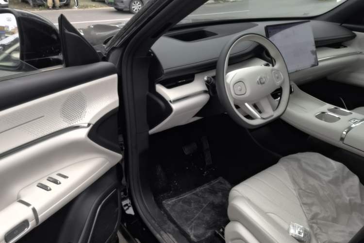 Used CHANGAN NEVO Q07 2025 215 Prestige Edition Driver Seat