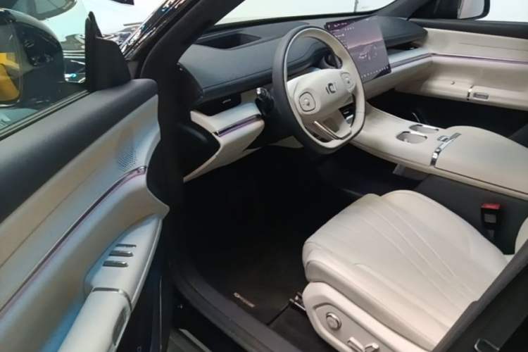 Used CHANGAN NEVO Q07 2025 215 Prestige Edition Driver Seat