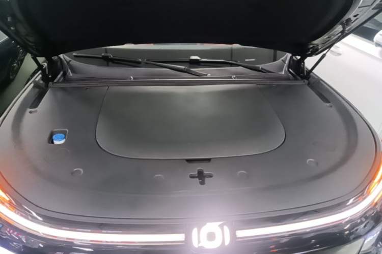 Used CHANGAN NEVO Q07 2025 215 Flagship PLUS Engine Bay