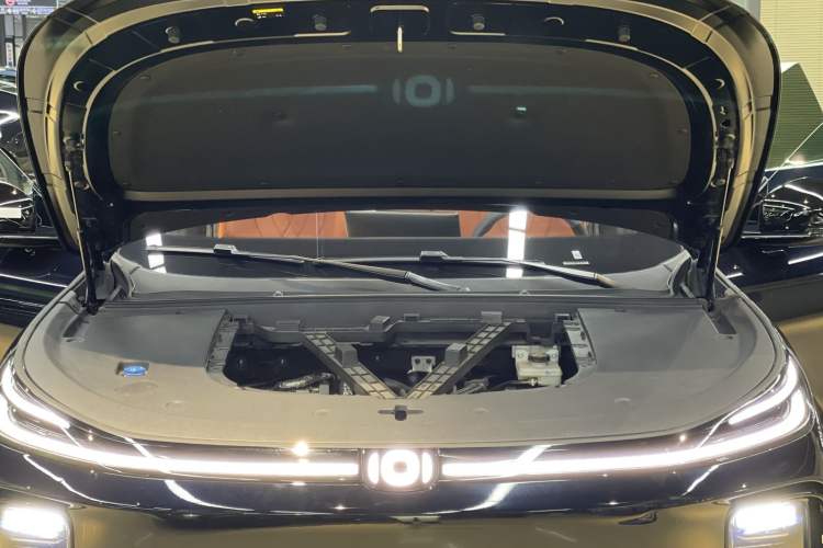 Used CHANGAN NEVO Q07 2025 215 Flagship PLUS Engine Bay