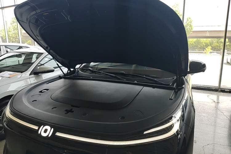 Used CHANGAN NEVO Q07 2025 215 Flagship PLUS Engine Bay