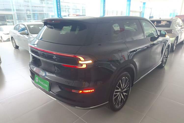 Used CHANGAN NEVO Q07 2025 215 Flagship PLUS Exterior 3