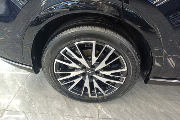 Used CHANGAN NEVO Q07 2025 215 Flagship PLUS Exterior 4