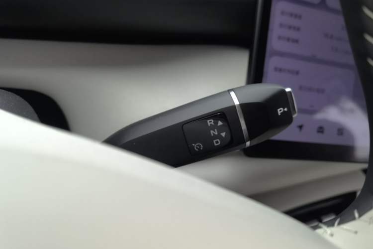 Used CHANGAN NEVO Q07 2025 215 Prestige Edition Gear Lever