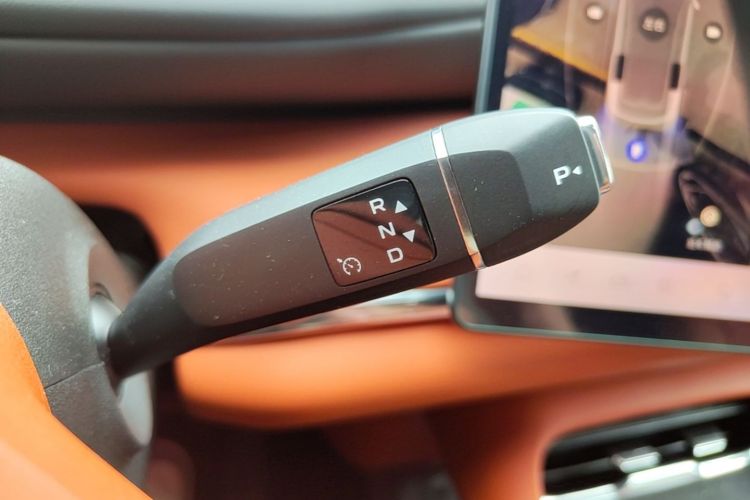 Used CHANGAN NEVO Q07 2025 215 Flagship Edition Gear Lever