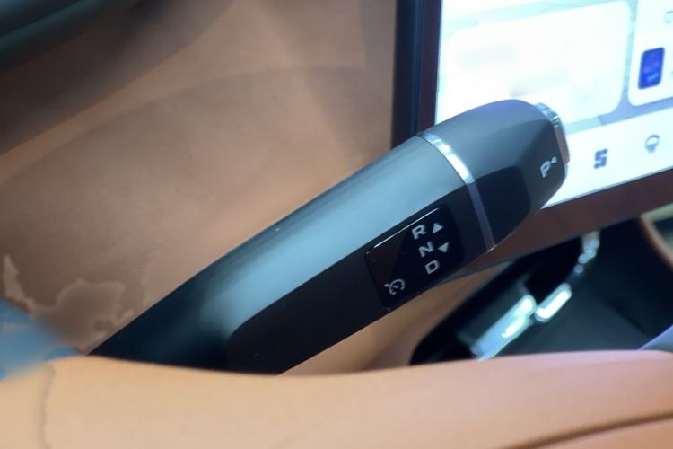 Used CHANGAN NEVO Q07 2025 215 Flagship PLUS Gear Lever