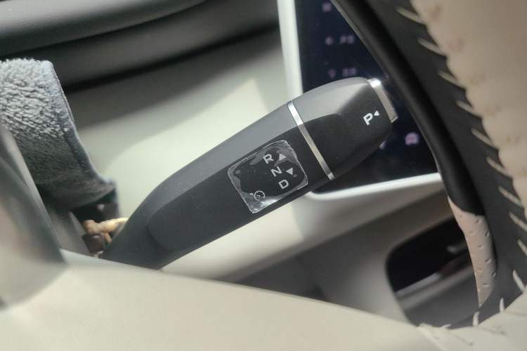 Used CHANGAN NEVO Q07 2025 215 Prestige Edition Gear Lever