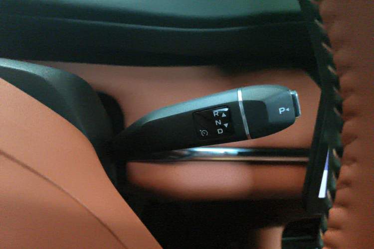 Used CHANGAN NEVO Q07 2025 145 Prestige Edition Gear Lever