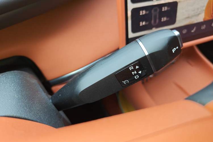 Used CHANGAN NEVO Q07 2025 145 Prestige Edition Gear Lever