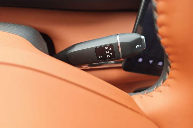Used CHANGAN NEVO Q07 2025 215 Flagship PLUS Gear Lever