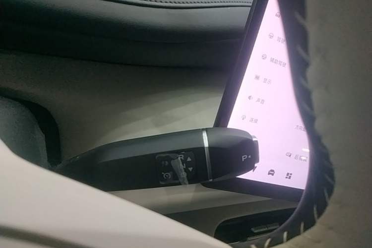 Used CHANGAN NEVO Q07 2025 145 Prestige Edition Gear Lever