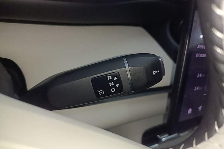 Used CHANGAN NEVO Q07 2025 215 Prestige Edition Gear Lever