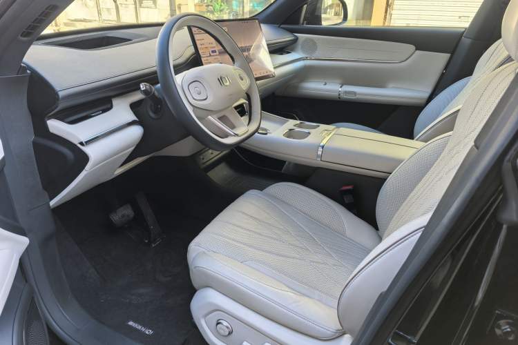Used CHANGAN NEVO Q07 2025 215 Prestige Edition Interior 1