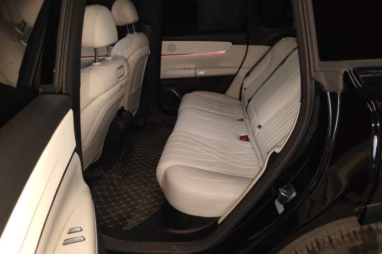 Used CHANGAN NEVO Q07 2025 215 Flagship Edition Interior 4