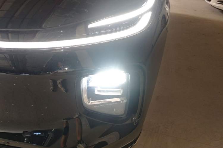 Used CHANGAN NEVO Q07 2025 Model 215 Laser Flagship Left Front Headlight