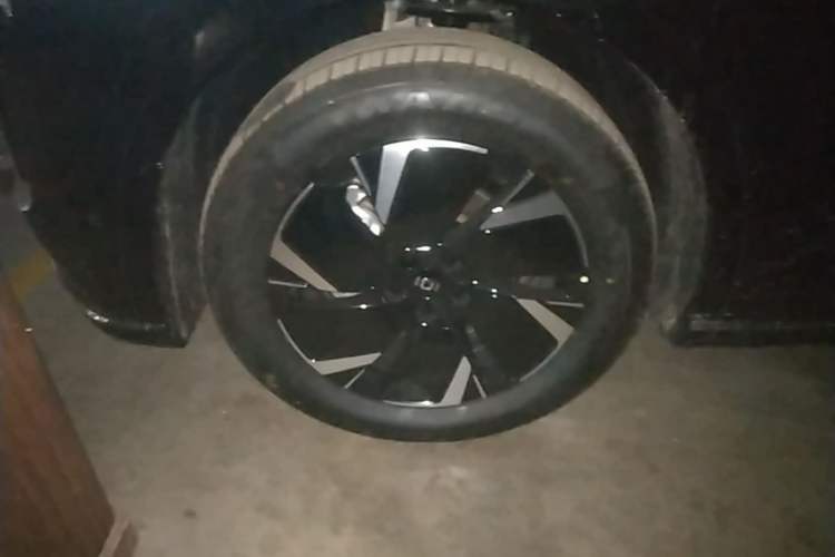 Used CHANGAN NEVO Q07 2025 145 Prestige Edition Left Front Wheel Hub