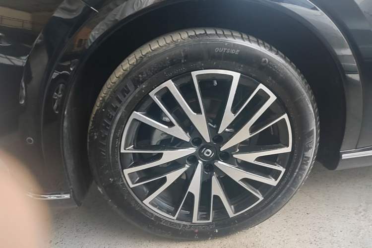 Used CHANGAN NEVO Q07 2025 215 Flagship PLUS Left Front Wheel Hub