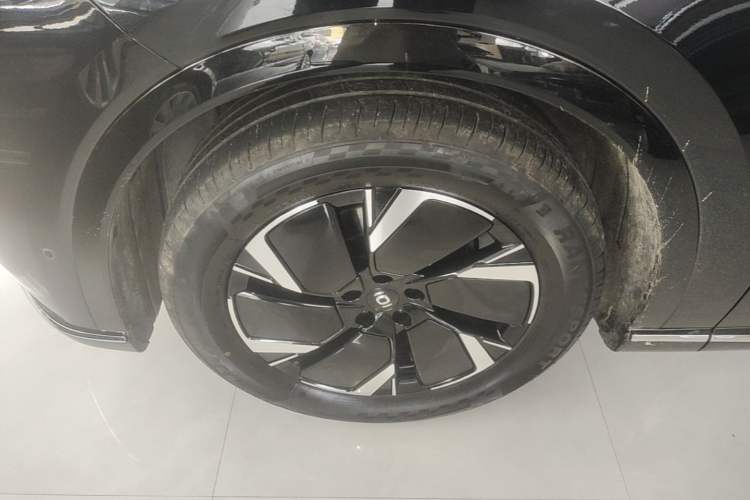 Used CHANGAN NEVO Q07 2025 145 Prestige Edition Left Front Wheel Hub