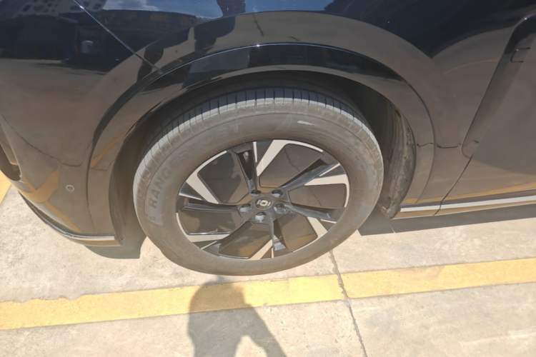 Used CHANGAN NEVO Q07 2025 145 Prestige Edition Left Front Wheel Hub