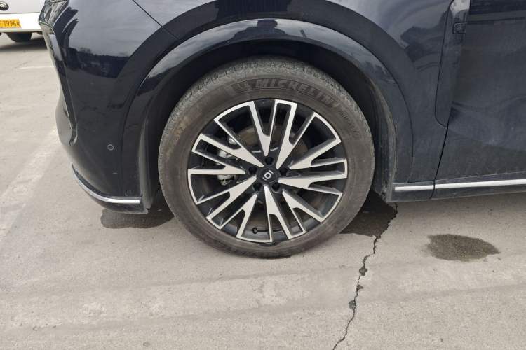 Used CHANGAN NEVO Q07 2025 215 Flagship PLUS Left Front Wheel Hub