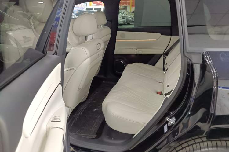Used CHANGAN NEVO Q07 2025 215 Prestige Edition Left Rear Seat